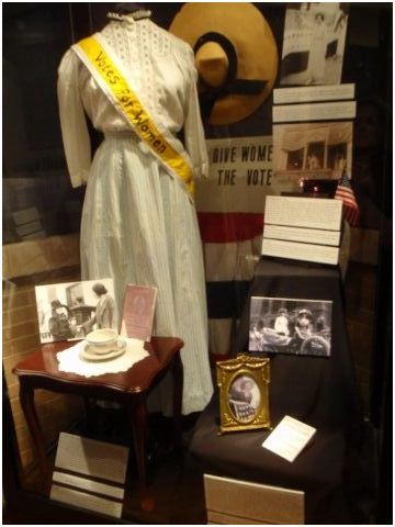 molly brown house votes for women display